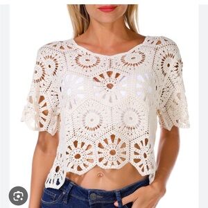 Rebellion Crochet Short Sleeve Crop Top in Cream